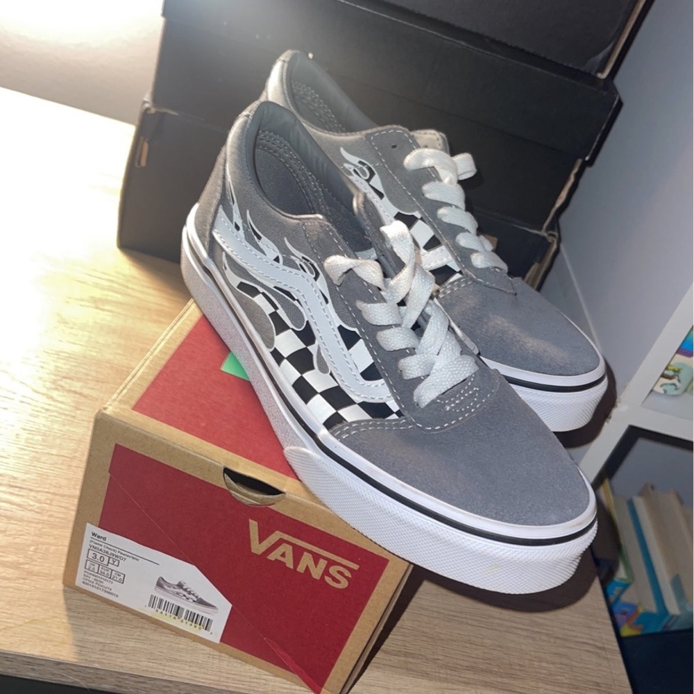 Vans size 3Y